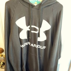 Under Armor men’s hooded sweatshirt